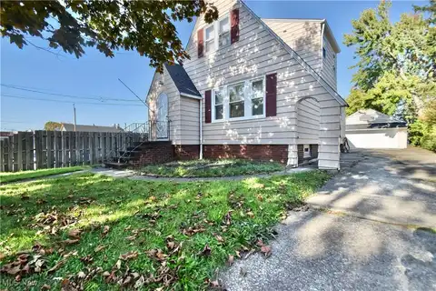 1527 E 298th Street, Wickliffe, OH 44092