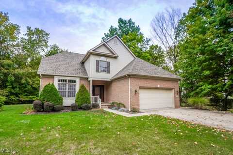 2967 Chaderton Circle NW, North Canton, OH 44720