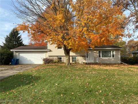 2851 Greenridge Road, Norton, OH 44203