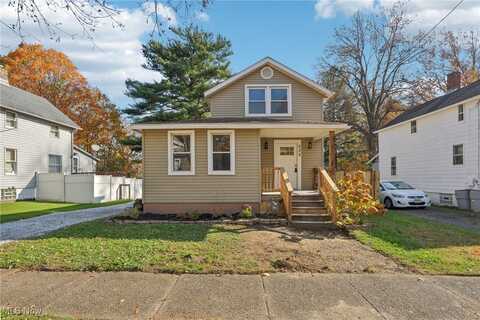 532 Day Street, Ravenna, OH 44266