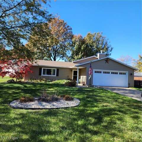 864 Princeton Avenue, Amherst, OH 44001