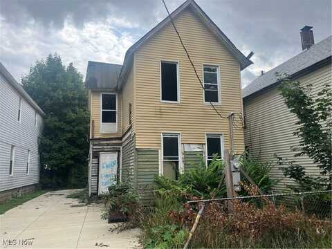 6915 Hague Avenue, Cleveland, OH 44102