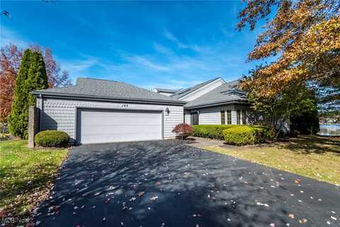 148 S Bayshore Drive, Columbiana, OH 44408