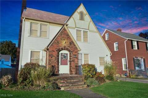 17113 Neff Road, Cleveland, OH 44119