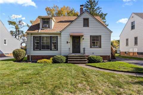 4447 W 210th Street, Fairview Park, OH 44126