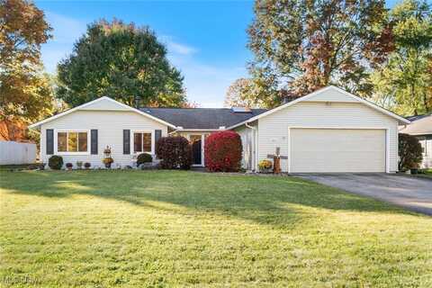 5010 Meadow Moss Lane, North Ridgeville, OH 44039