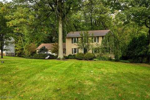 10236 Log Cabin Court, Brecksville, OH 44141