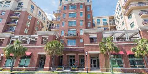 150 Bee Street, Charleston, SC 29401