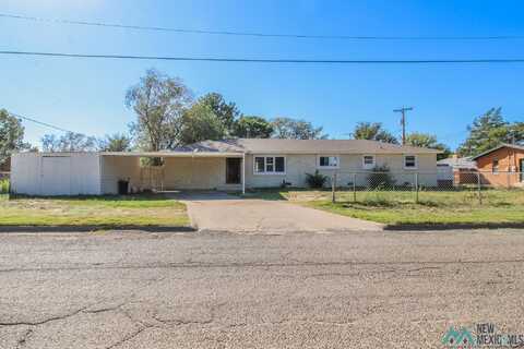 1624 S F Avenue, Portales, NM 88130