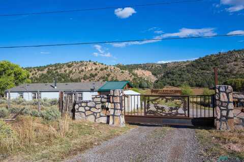 248 State Road 341, La Madera, NM 87539