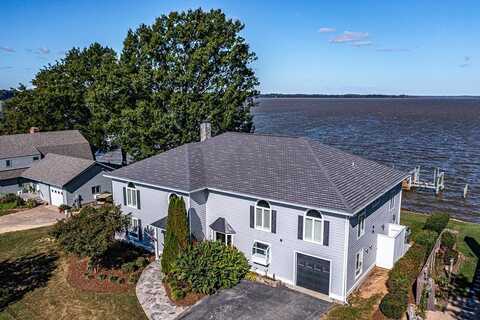 202 W Gwynnfield Road, Tappahannock, VA 22560