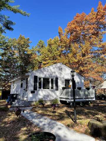 31 Perry Avenue, Nashua, NH 03060