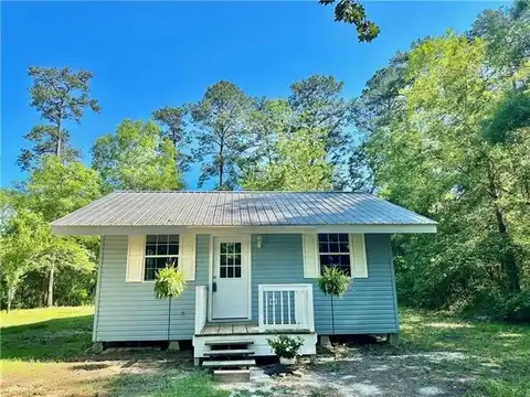 185 BUMBLEBEE MOUND Road, Bogalusa, LA 70427