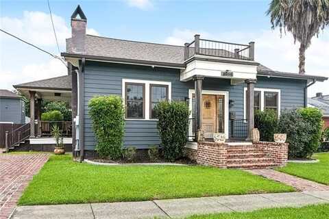 6944 PONTCHARTRAIN Boulevard, New Orleans, LA 70124