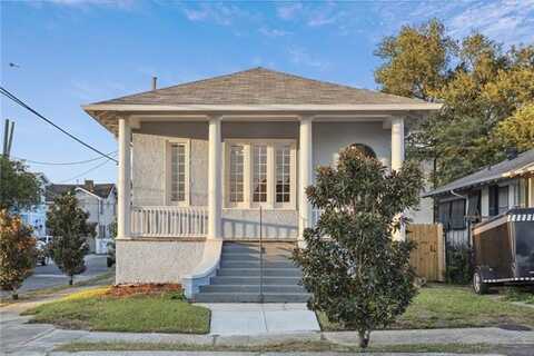 4200 WALMSLEY Avenue, New Orleans, LA 70125