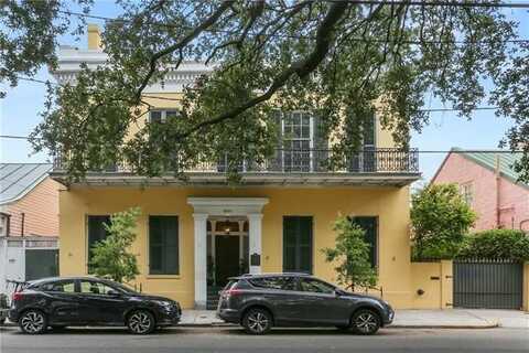 2111 DAUPHINE Street, New Orleans, LA 70116