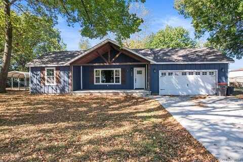 1002 S Mill, Grove, OK 74344