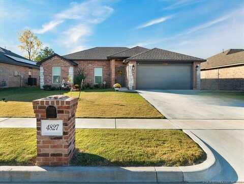 4827 E Galveston Place, Broken Arrow, OK 74014