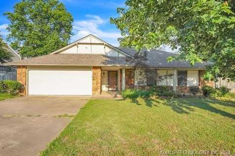 9712 S 70th East Avenue, Tulsa, OK 74133