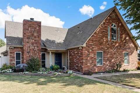 1305 S 35th Street, Broken Arrow, OK 74014