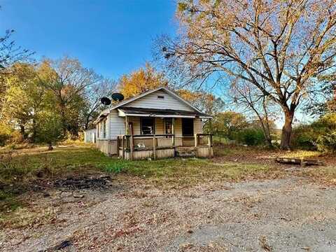 612 Vaughn Street, Vian, OK 74962