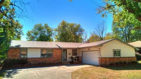 5530 E 4th Place S, Tulsa, OK 74112