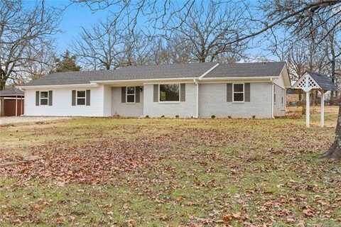 202 Briarwood Street, Pocola, OK 74902