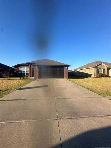 1071 E 148th Street S, Glenpool, OK 74033