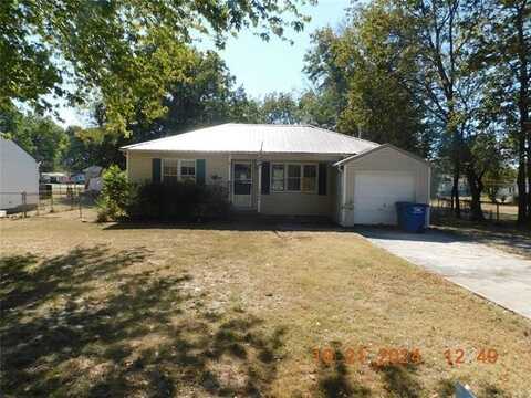 1004 SE 9th Street, Wagoner, OK 74467