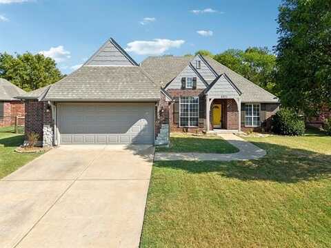 8921 N 155th East Avenue, Owasso, OK 74055