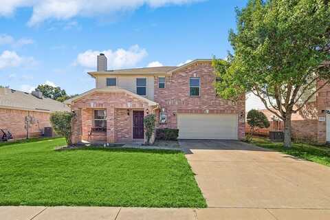 7976 Meadow View Trail, Fort Worth, TX 76120