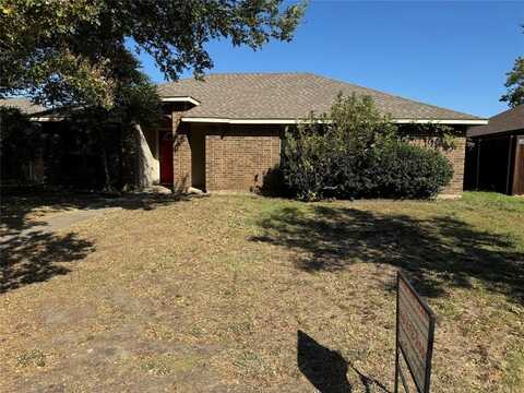 2025 Clearwater Trail, Carrollton, TX 75010