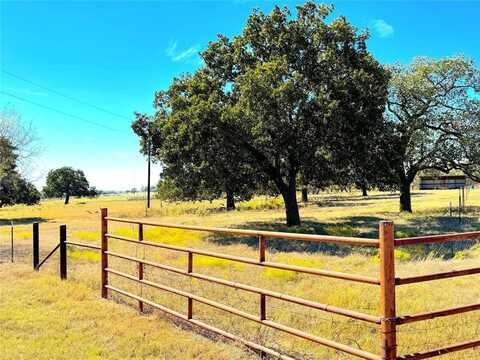 1401 Hayes Road, Mineral Wells, TX 76067