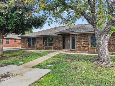 10609 Flamewood Drive, Fort Worth, TX 76140