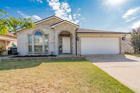 2737 Castro Lane, Fort Worth, TX 76108