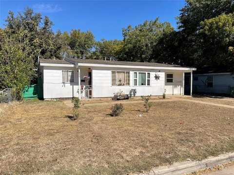 3479 Selk Avenue, Fort Worth, TX 76111