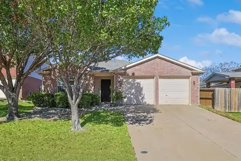 8305 Horseshoe Bend Drive, Fort Worth, TX 76131