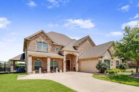 740 Rolling Hills Lane, DeSoto, TX 75115