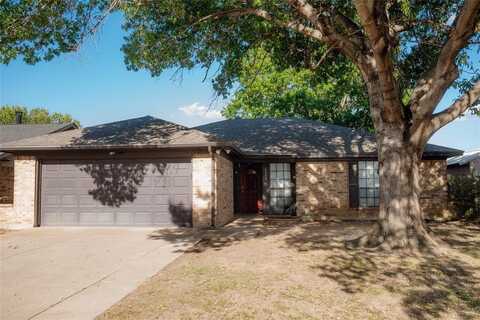 1308 N Creek Drive, Saginaw, TX 76179