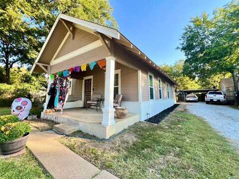 1004 W Avenue D, Garland, TX 75040