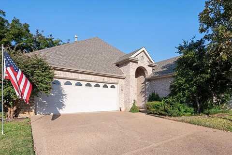 2815 Hollypoint Court, Arlington, TX 76015