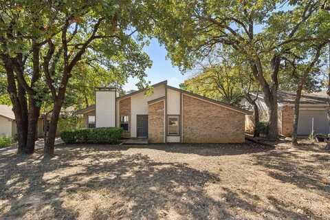 7652 Blue Carriage Lane, Fort Worth, TX 76120