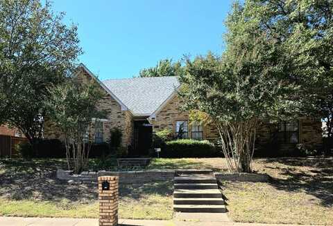 509 Deer Creek Drive, DeSoto, TX 75115