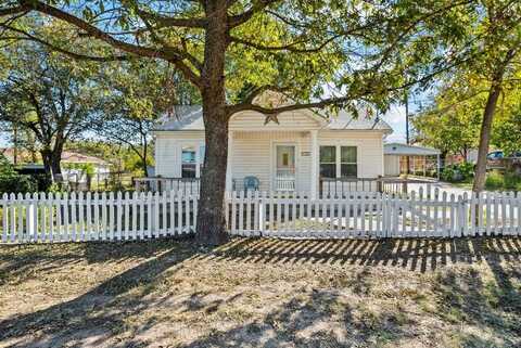 169 Glenn Street, Bluff Dale, TX 76433