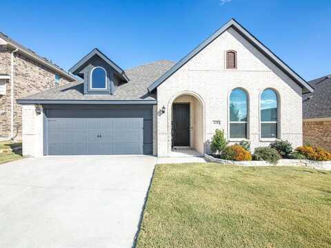 628 Antswood Drive, Fort Worth, TX 76108