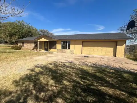 316 County Road 211, Gainesville, TX 76240