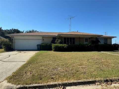 714 N O Avenue, Clifton, TX 76634