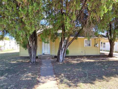 416 N Knox Street, Jacksboro, TX 76458