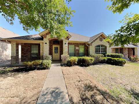 308 Village Drive, Red Oak, TX 75154