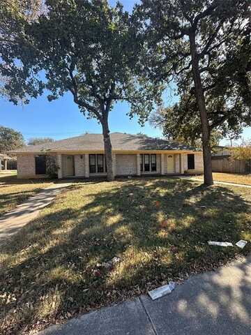 1606 Brown Trail, Hurst, TX 76054